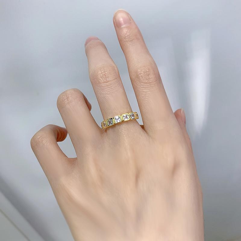 【T44】925 Sterling Silver Pagoda-Cut CZ Ring