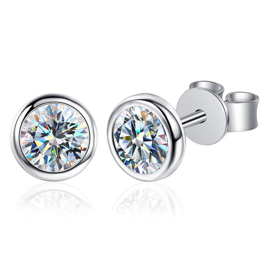 【#176】Bezel Setting Round Shape Moissanite Stud Earrings in 925 Sterling Silver