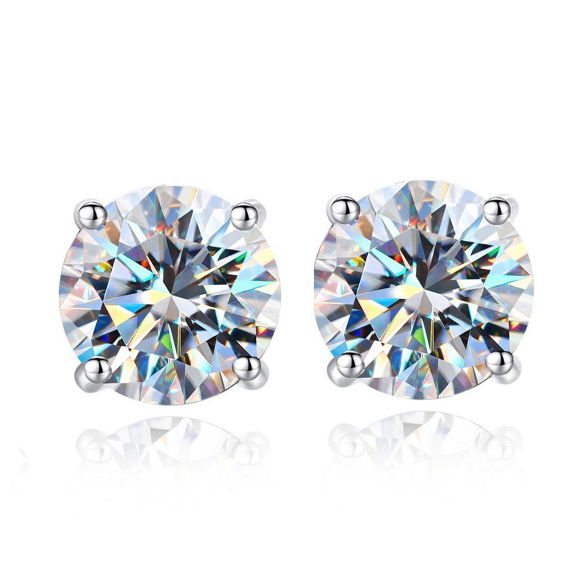 【#175】Four-Claw Moissanite Stud Earrings In 925 Sterling Silver