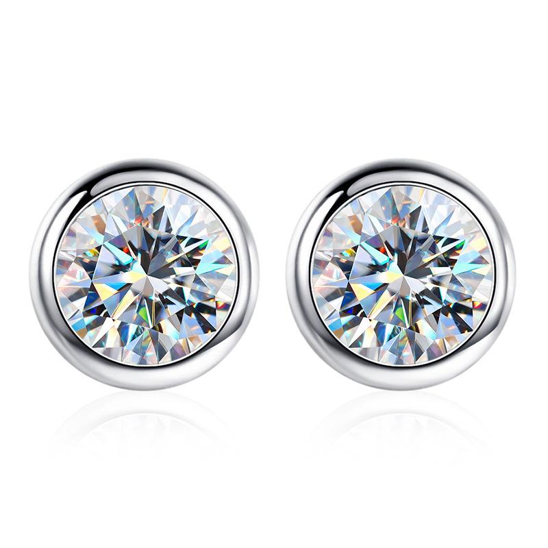 【#176】Bezel Setting Round Shape Moissanite Stud Earrings in 925 Sterling Silver